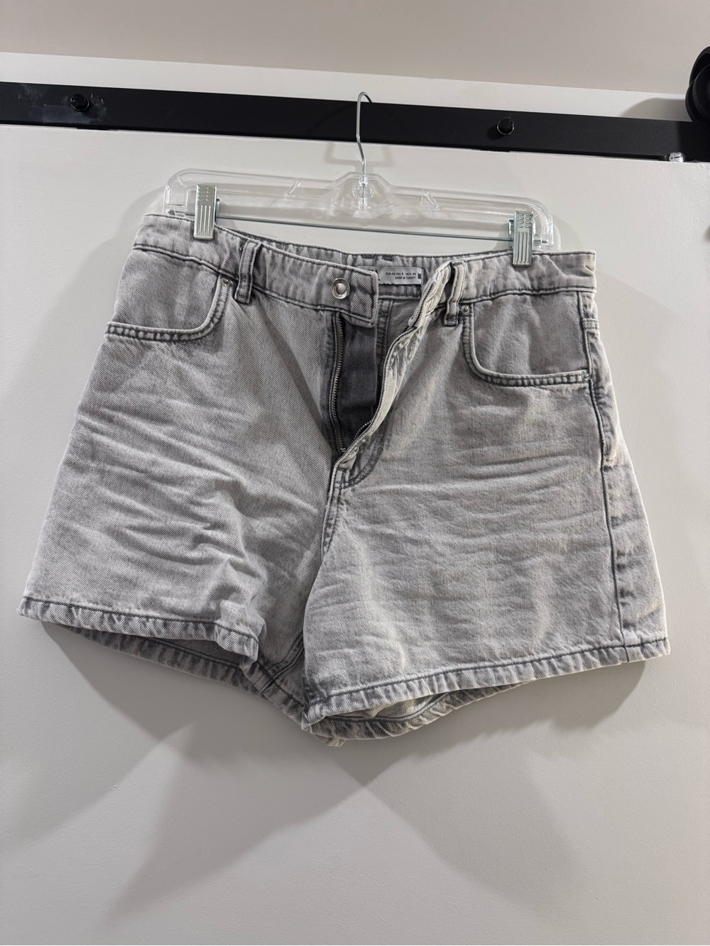 ZARA Light Gray Denim shorts